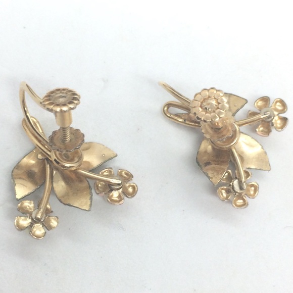 !!SOLD!! VINTAGE KREMENTZ DAUX PEARL PAINTED FLOWER SCREWBACK EARRINGS - Picture 5 of 15